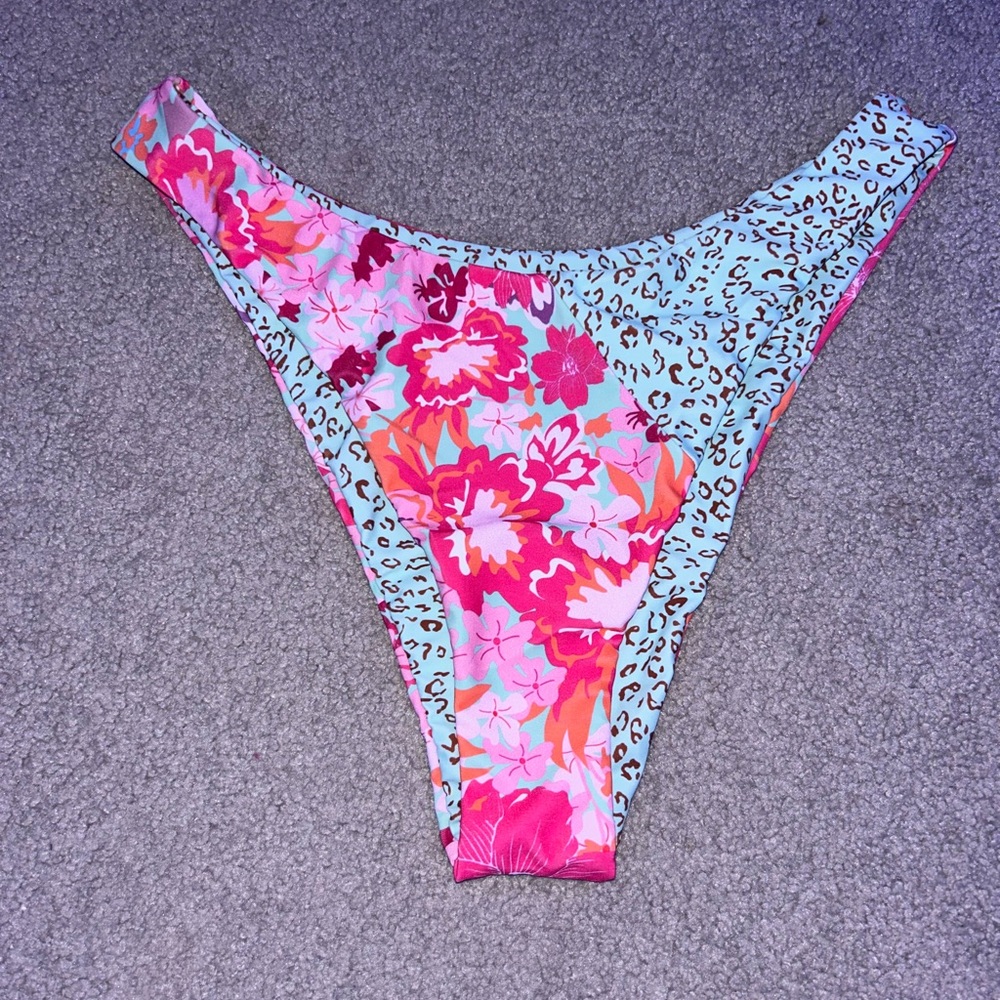 multicolor bikini bottom
